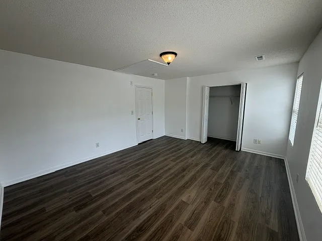 Upstairs Front Bedroom 13x15 feet