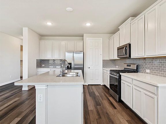 3rd image of 10043 Lilac Croft Ln #9ZNSP8