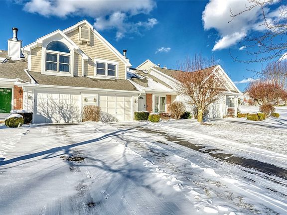 2nd image of 30 Scottcross Ln