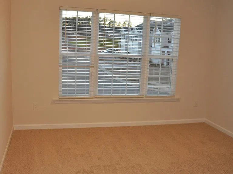 311 David Hill Dr #17 — Photo 17