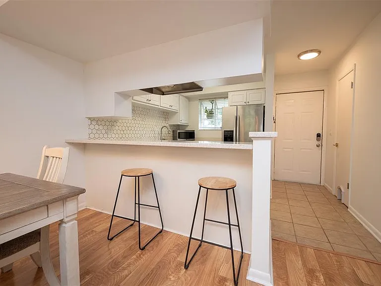 4411 SW 34th St #705 — Photo 10