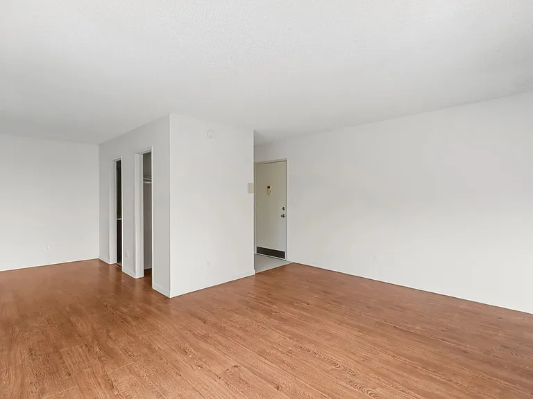 1530 Corinth Ave #7 — Photo 9