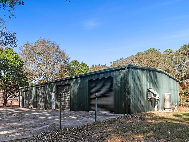 714 N Shady Ln — Photo 45