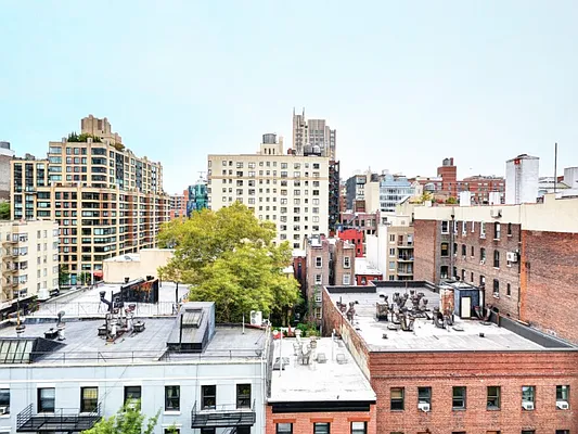 Rented by Sotheby's International Realty | media 16