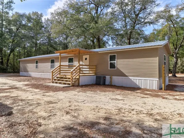 486 Sisters Ferry Road, Clyo, GA 31303