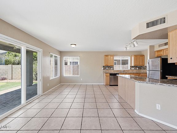 3rd image of 14831 W COLUMBINE Drive