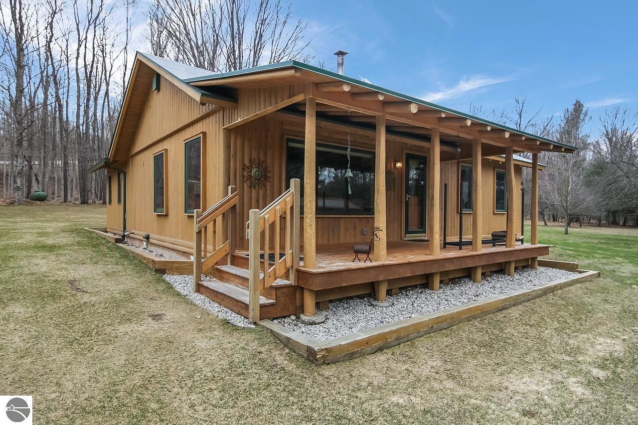 1670 N Haze Rd, Beulah, MI 49617 Zillow
