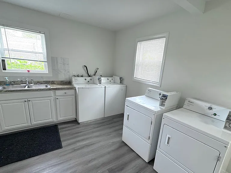 148 Benham Rd — Photo 4