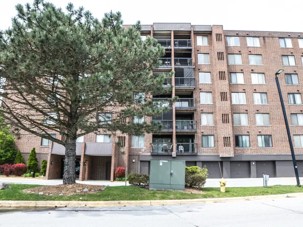 500 Park Ave APT 323, Calumet City, IL 60409
