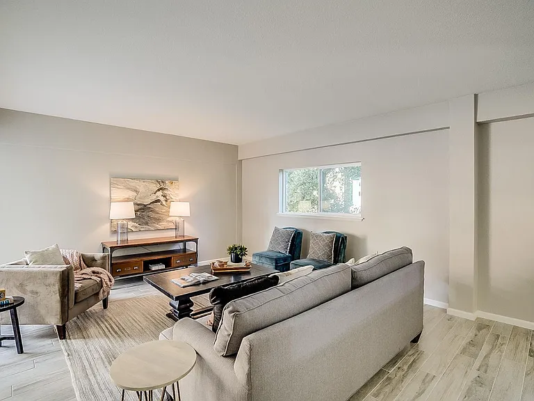 351 E Thomas Rd #D201 — Photo 4