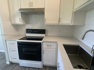 22 SE 3rd Ter #24, Dania, FL 33004
