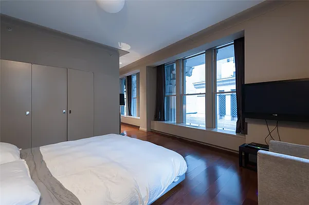 Rented by WIRE International Realty | media 31