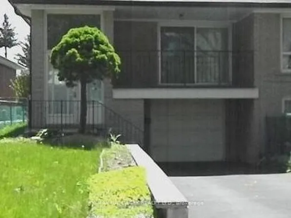 3 Pindar Cres, Toronto, ON M2J 3L3