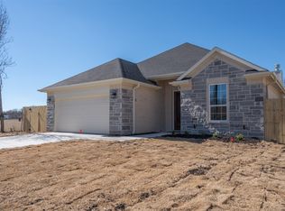 821 Easley St, White Settlement, TX 76108