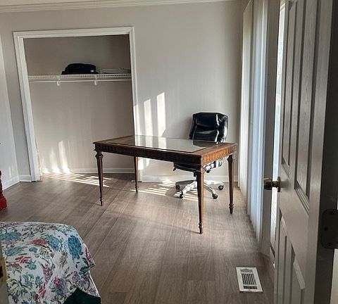 4th image of 4876 Velva Way NW