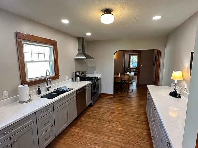 733 Elson Ave — Photo 6
