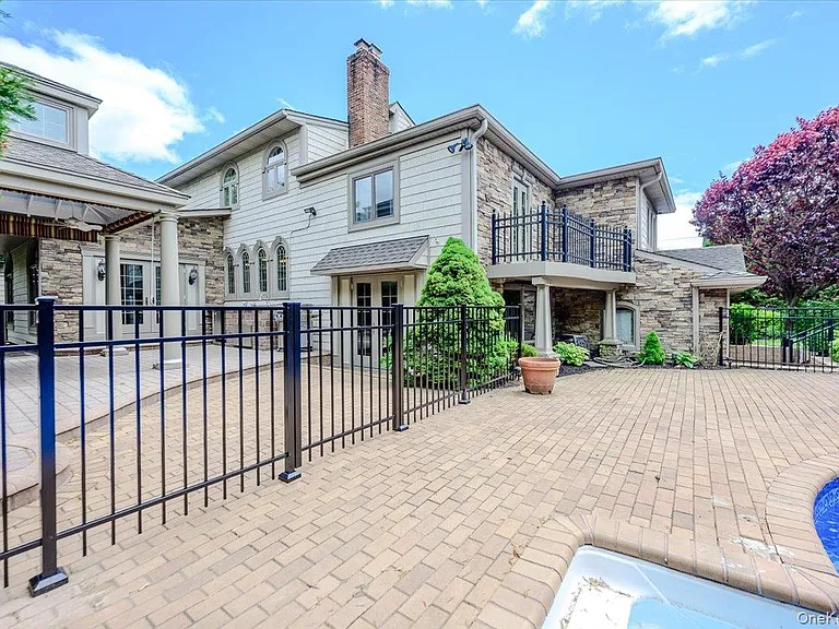 47 Shoreham Rd — Photo 25