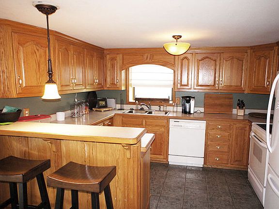 5th image of 1171 E 530th Ave