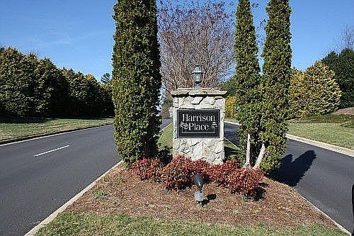 Harrison Place Entry