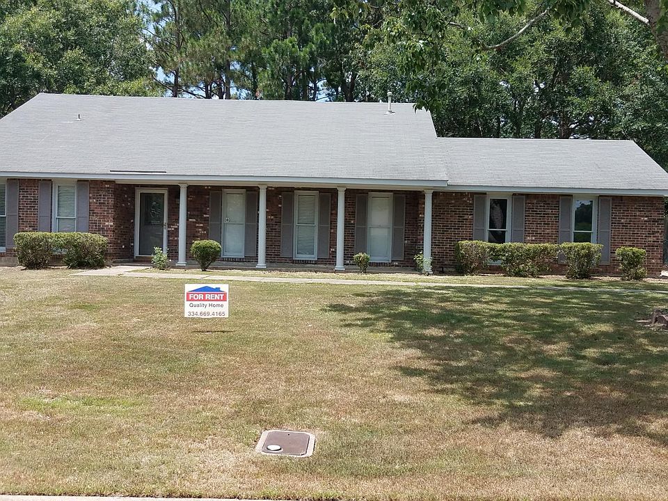 5933 Stonewood Dr in Woodmere