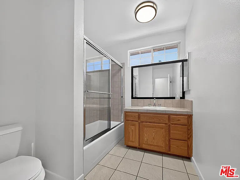 16746 Tupper St — Photo 17