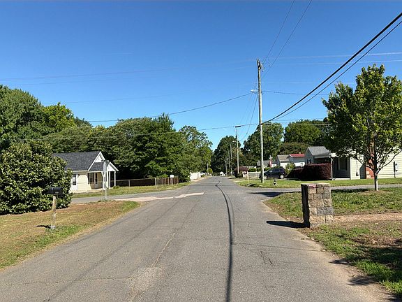 4th image of 1039 Williams St