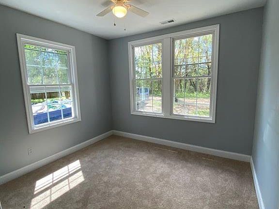 5th image of 7409 Fendall Ave