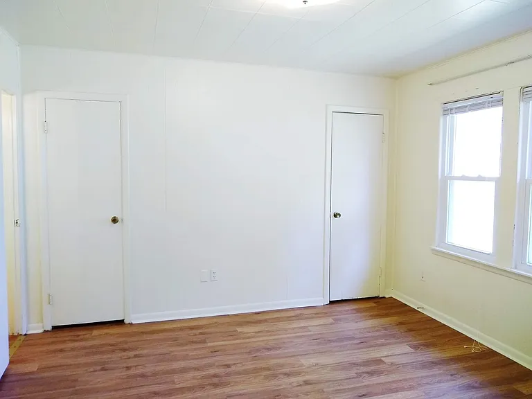 1405 S Rogers St — Photo 5