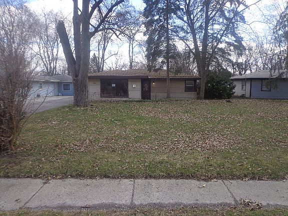 2nd image of 3533 Kings Rd