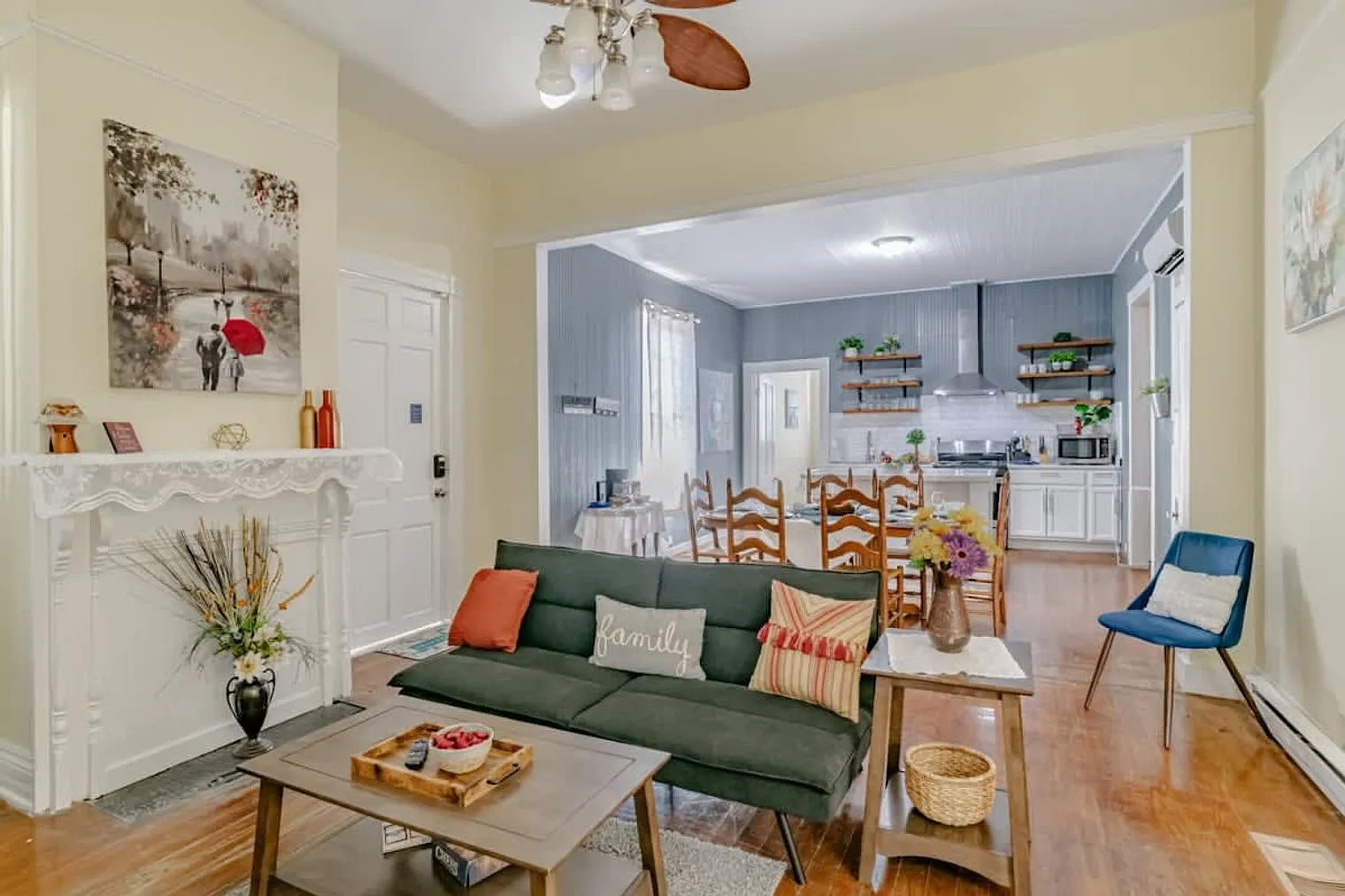 4 bed, 3.0 bath, 2195 sqft, $5,188 — Photo 2