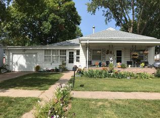 107 O St, Aurora, NE 68818