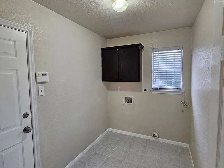2021 Herald Dr — Photo 13
