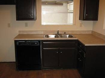 5th image of 7226 Viar Ave
