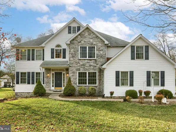 152 Silver Dr, Elizabethtown, PA 17022