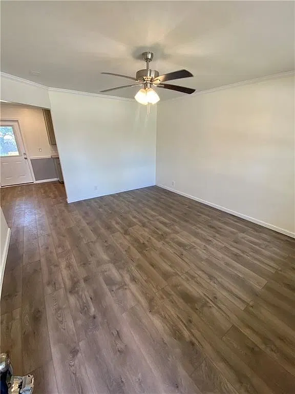 3 bed, 1.0 bath, 1004 sqft, $1,450 — Photo 4