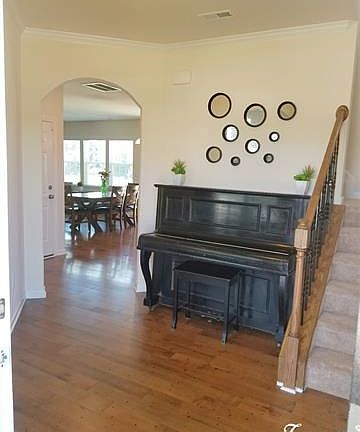 2nd image of 113 Mackinac Dr