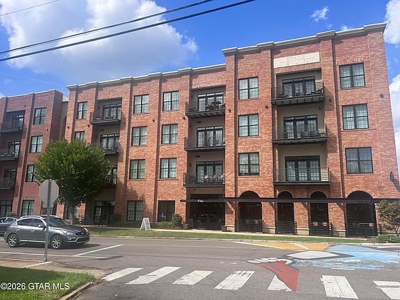 2nd image of 509 University Dr