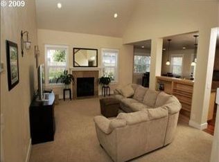 2646 Valley Forge Dr, Eugene, OR 97408