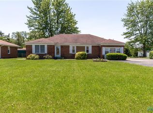 1605 E 2nd St, Defiance, OH 43512