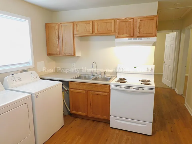 2118 Everitt St #K — Photo 8