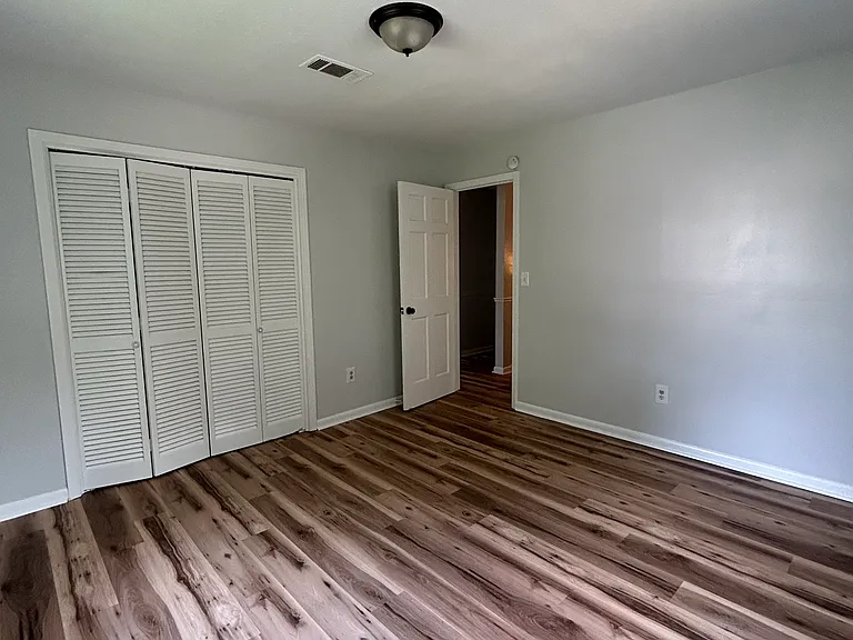 5165 Shirlwood Dr — Photo 19