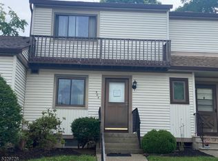 504 Stonegate Ln, Stanhope, NJ 07874