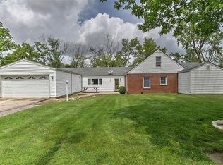 639 S Airport Rd, Decatur, IL 62521