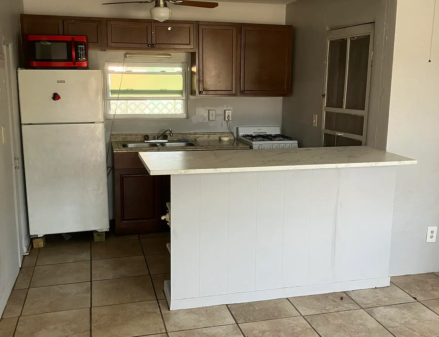 1 bed, 1.0 bath, 456 sqft, $900 — Photo 3