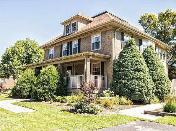 52 Lexington Ave, Haverhill, MA 01835