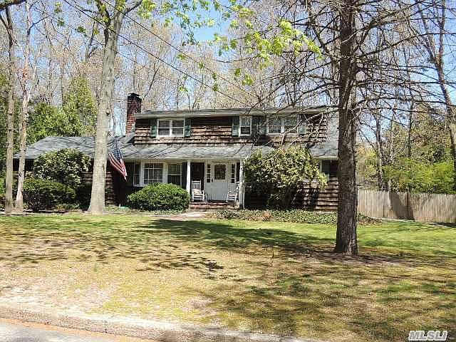 1st image of 3 Hilltop Ct