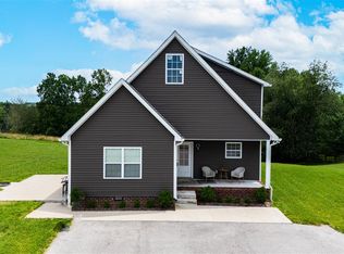 1175 Spencer Rd, Scottsville, KY 42164