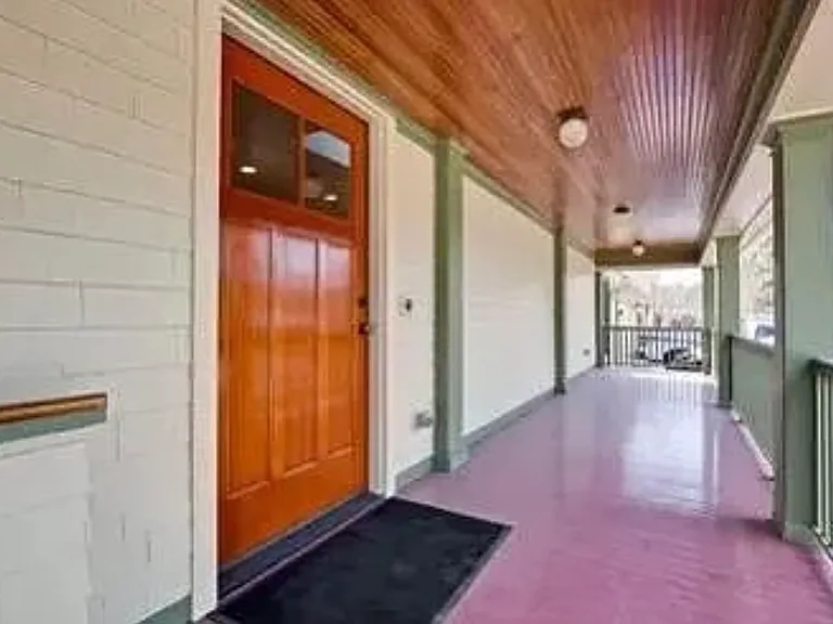 916 Driscoll Ct — Photo 2