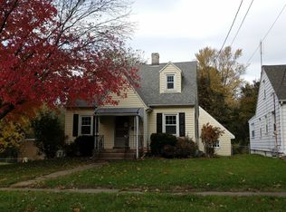 1527 W Gilbert Ave, Peoria, IL