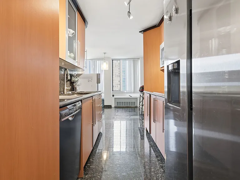200 Winston Dr #720 — Photo 13